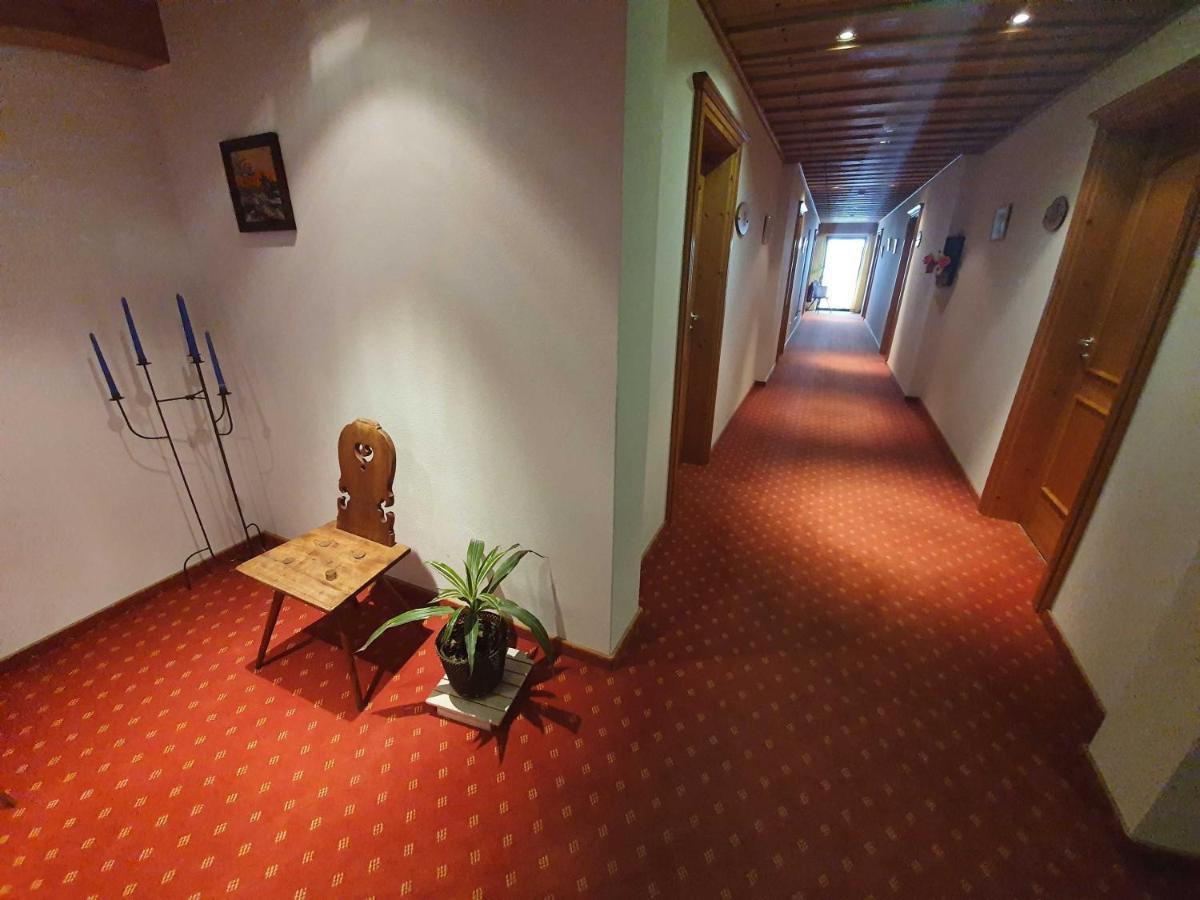 Landgasthof Brunnenwirt Zum Meenzer Fischbachtal Bagian luar foto