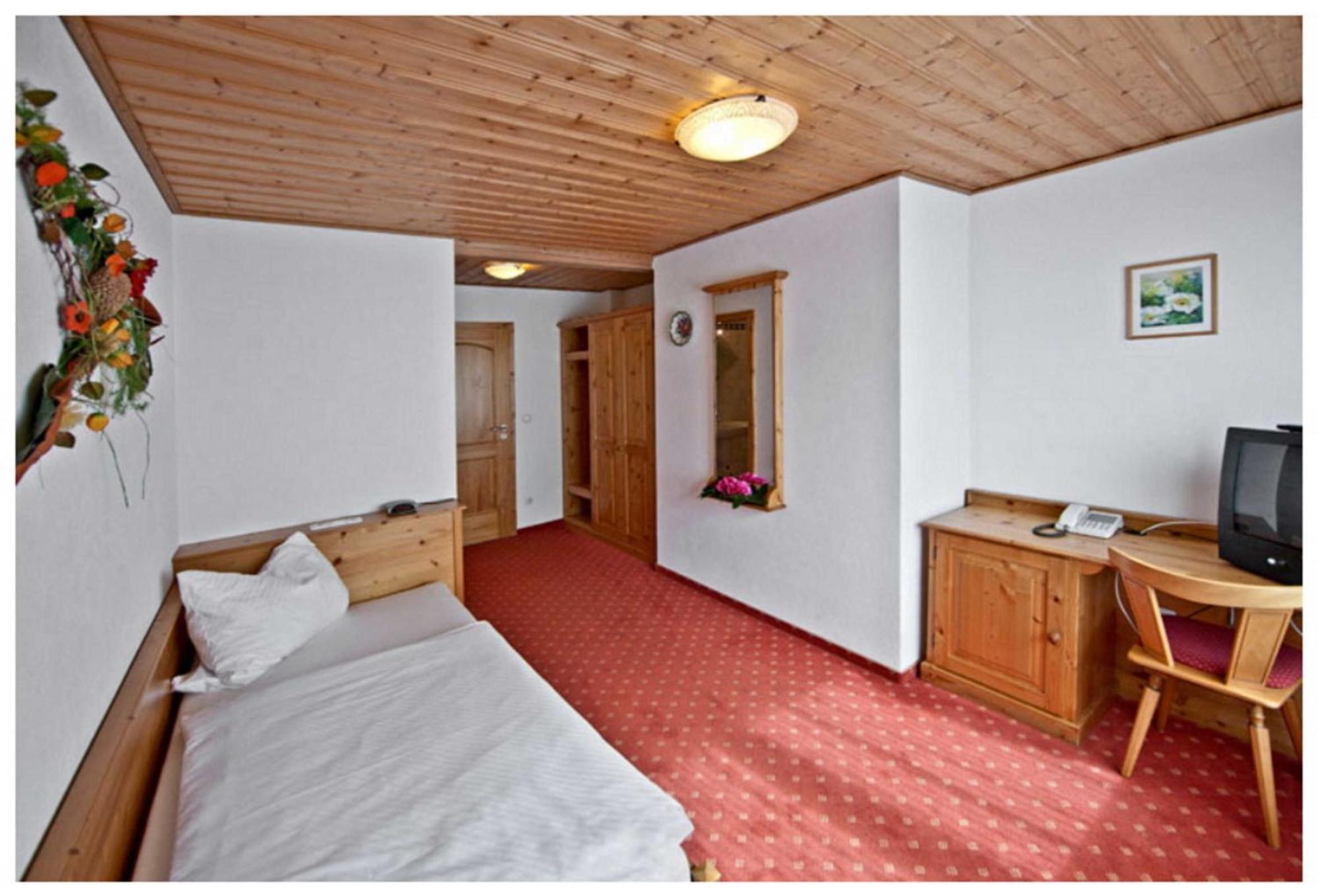 Landgasthof Brunnenwirt Zum Meenzer Fischbachtal Bagian luar foto